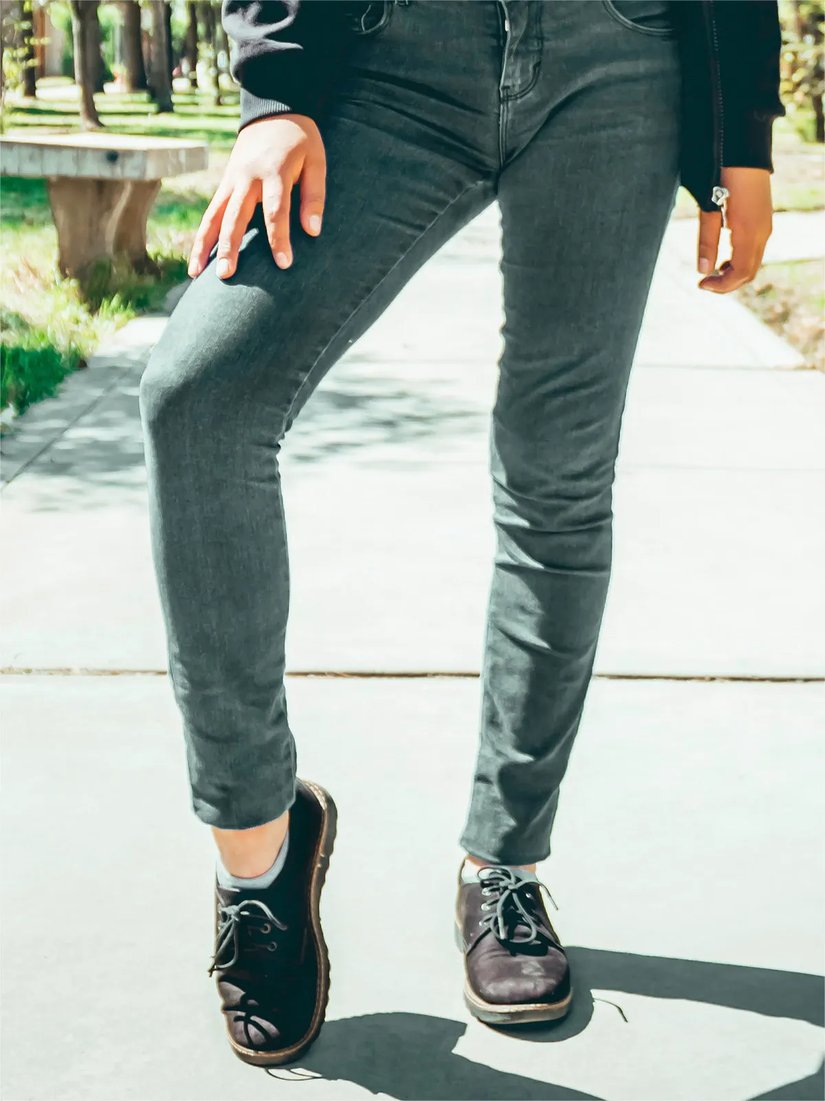 000F office grey jeans